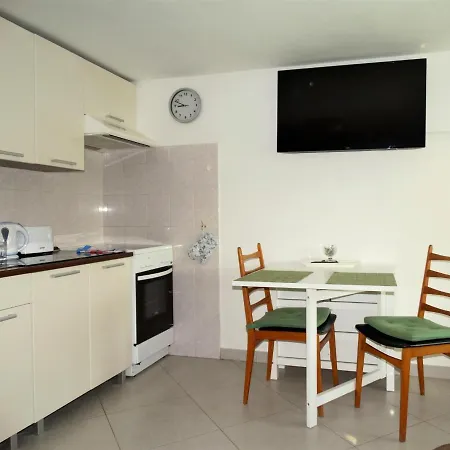 30053 - Veljacic Crikvenica