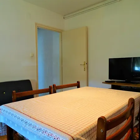 30053 - Veljacic Apartment