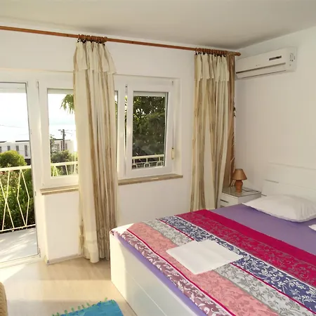 30053 - Veljacic Crikvenica